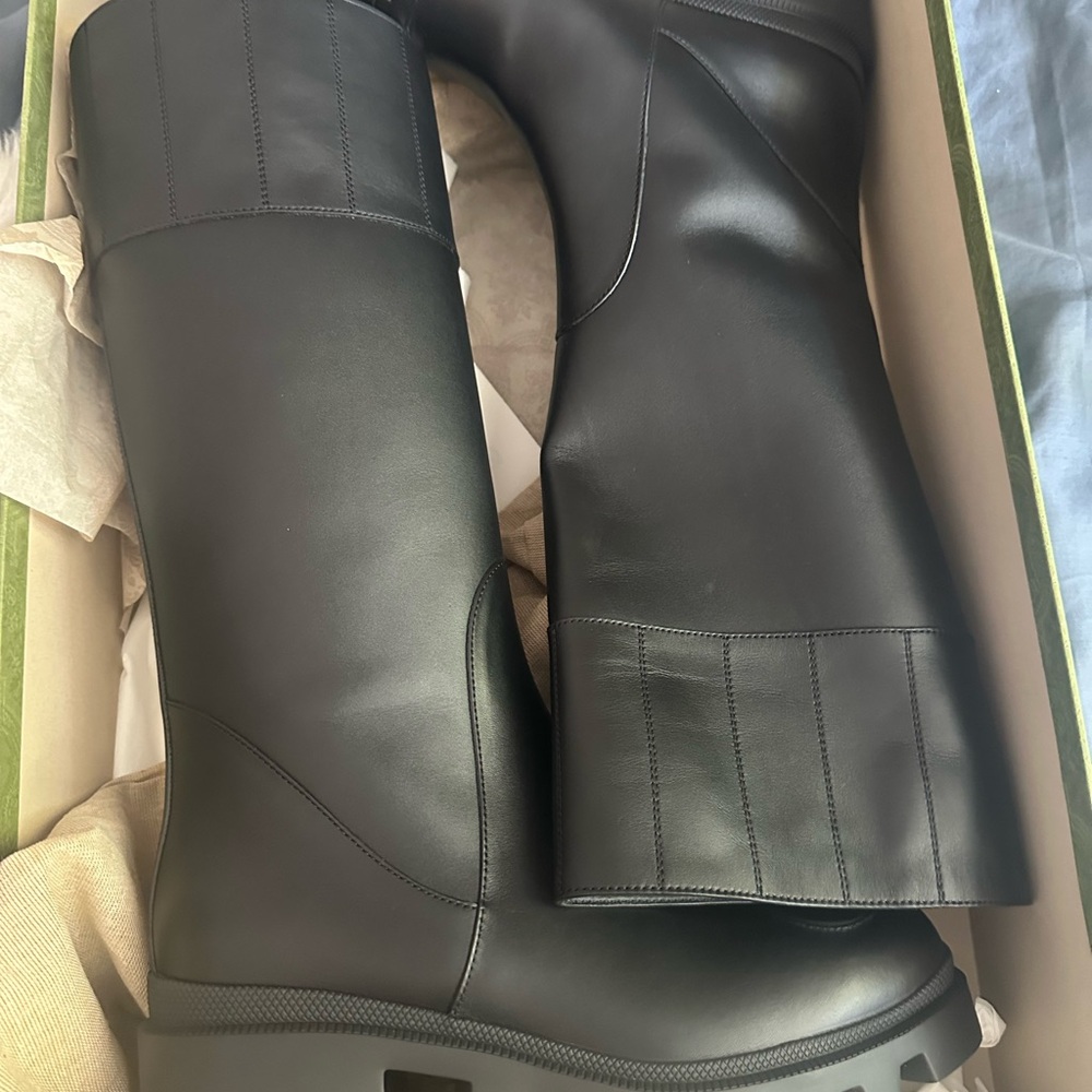 Black Knee-High Boots Authentic Gucci-NEW